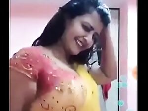 Indian Chap-fallen Ladies dance http://www.escortsinsurat.com